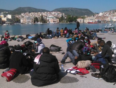 Λέσβος: Τουλάχιστον 6.000 πρόσφυγες και μετανάστες στο νησί